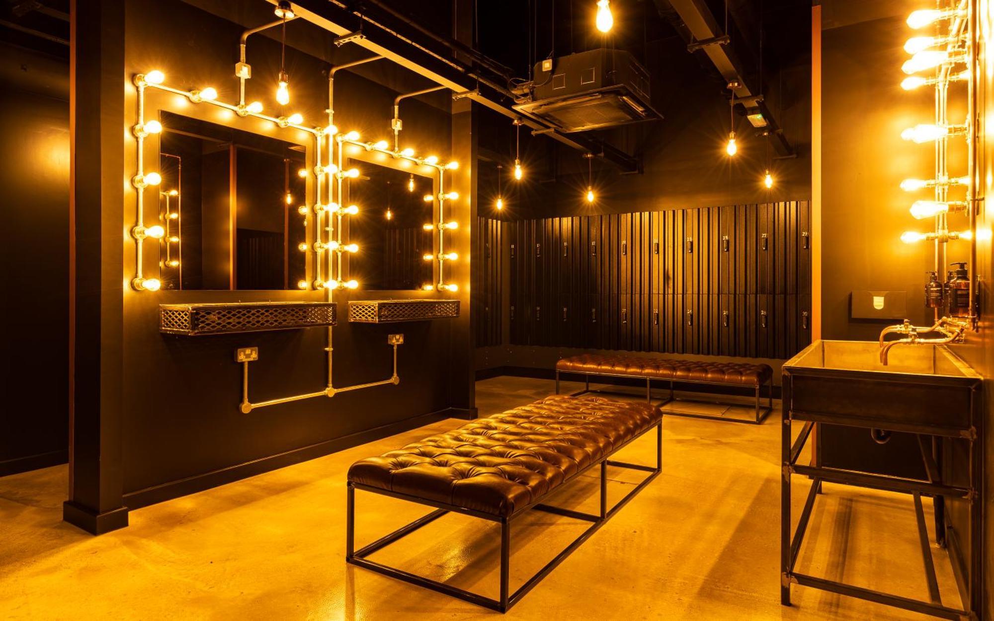 Hotel Yotel Deansgate 4*